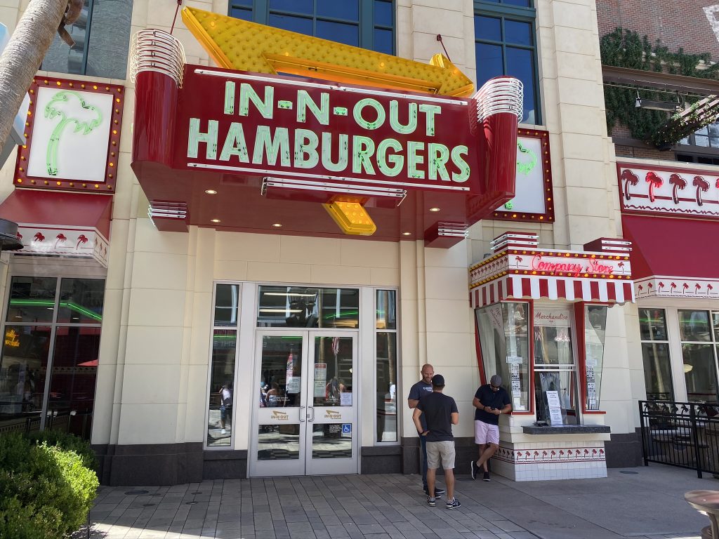 In-N-Out Burger – najlepsza sieć z hamburgerami